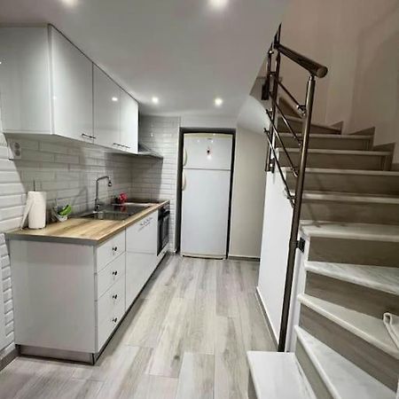 Chris Apartment With Loft Preveza Exterior photo
